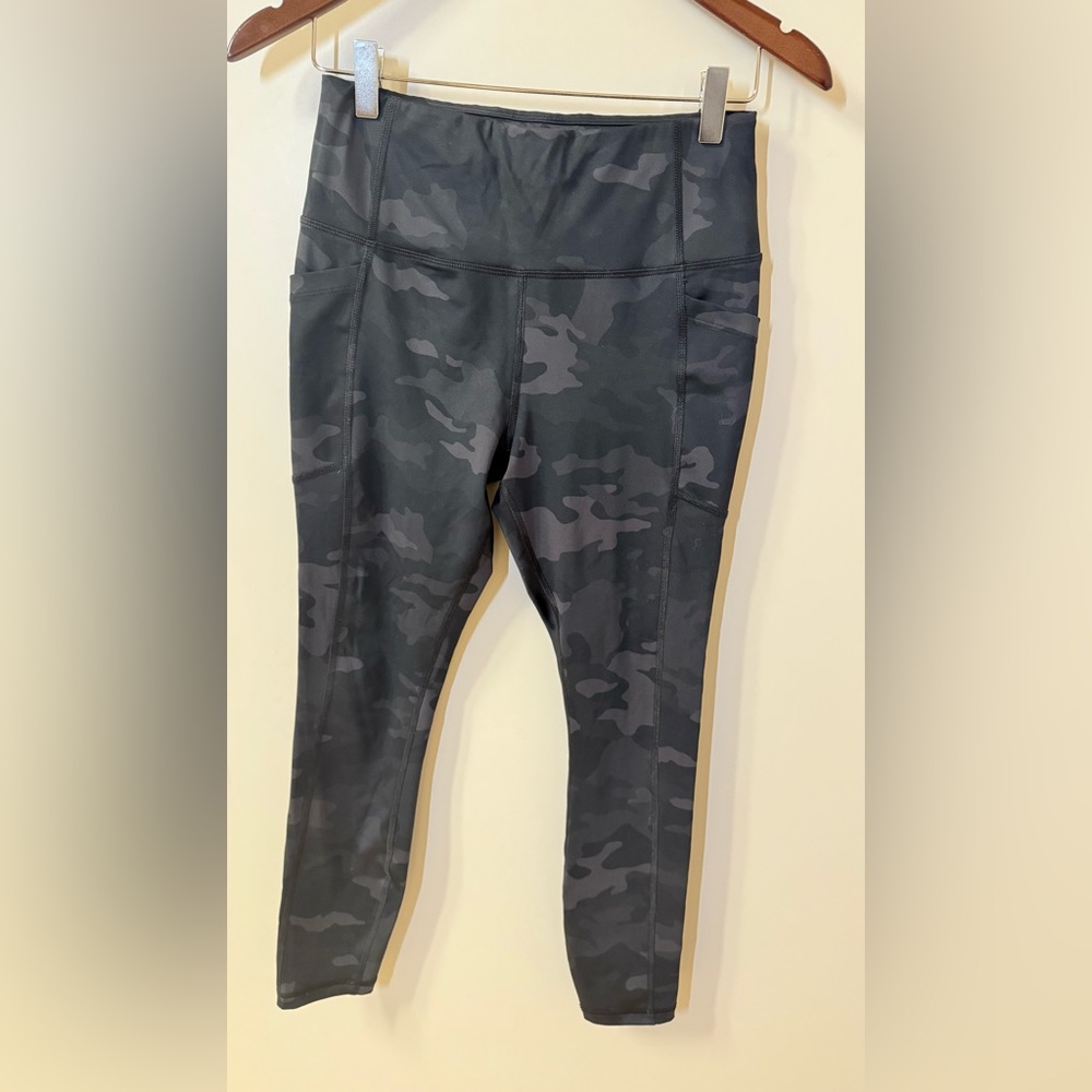 Avia leggings camo print
